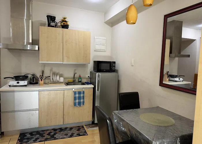 Apartment Soho Condotel Near Edsa Shaw Mrt Sm Megamall Free Pool Manila